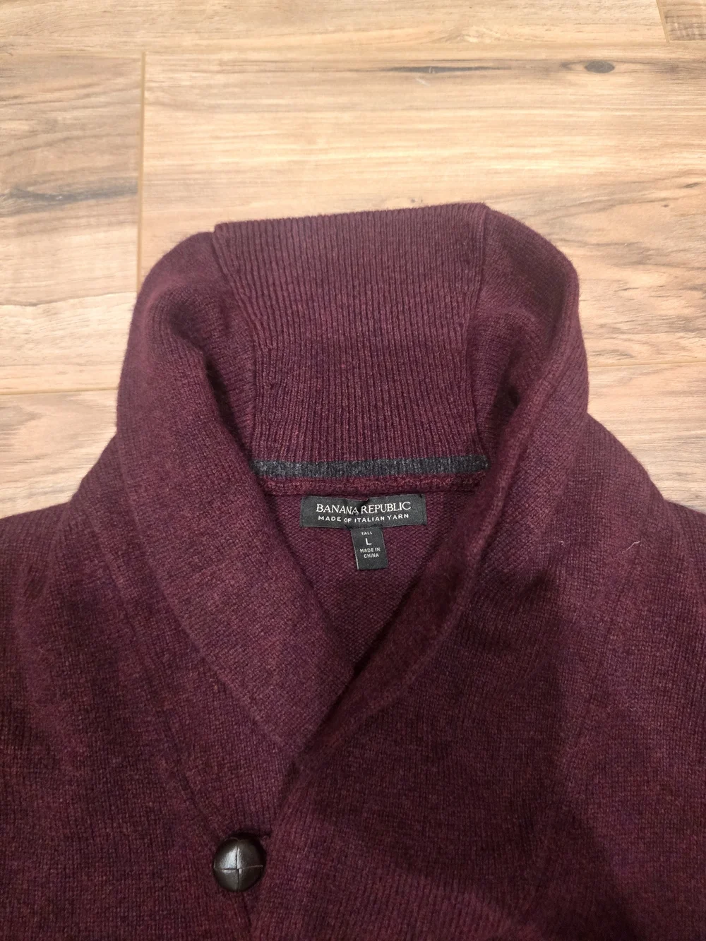 Banana Republic Men's Sweater in Burgundy 100% Merino Wool